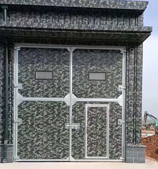 中卫工业平开门