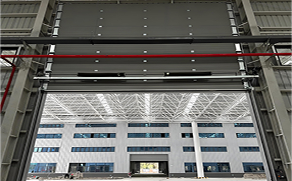 中卫工业提升门