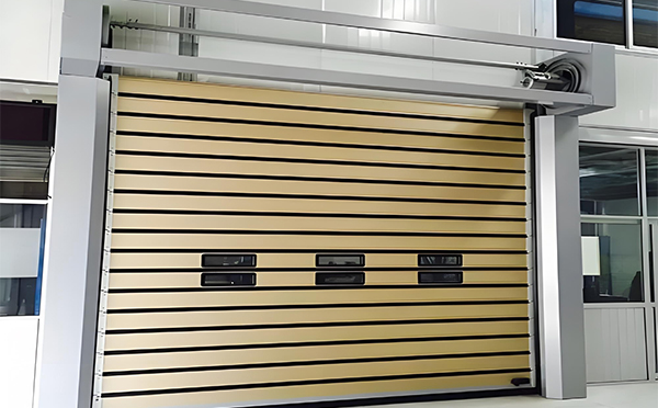 中卫硬质快速门